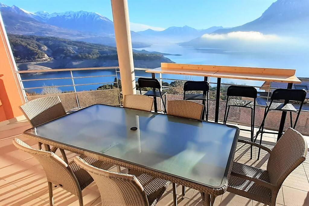 Vaste Appartement 3 Chambres - Vue Exceptionnelle ชอร์จส์ ภายนอก รูปภาพ